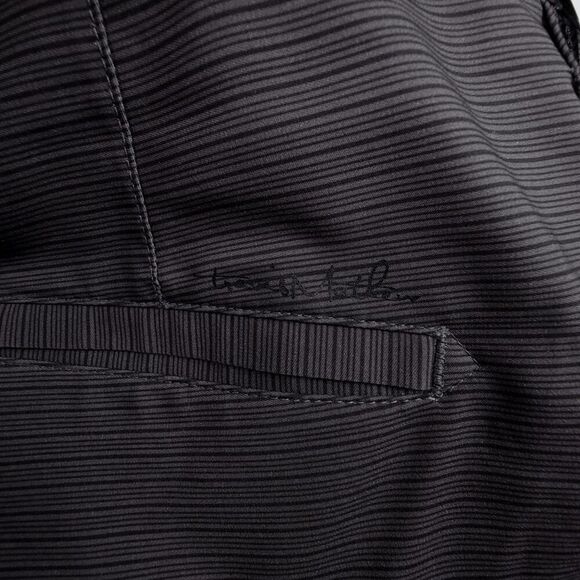 TRAVIS MATHEW 10.5 Inch Lightweight Performance Golf Shorts Mens 42 Gray Stripe - Picture 7 of 7